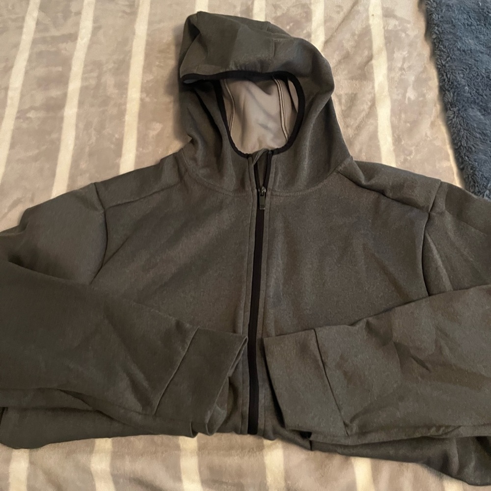 activewear zipup